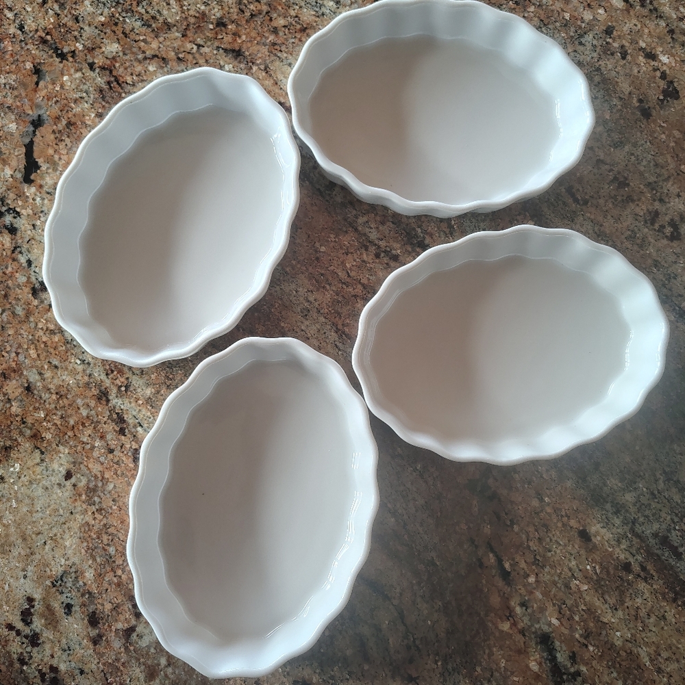 Cordon Bleu Scalloped Serving Dishes